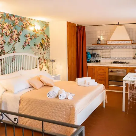 Aparthotel Hotiday Colors 3*